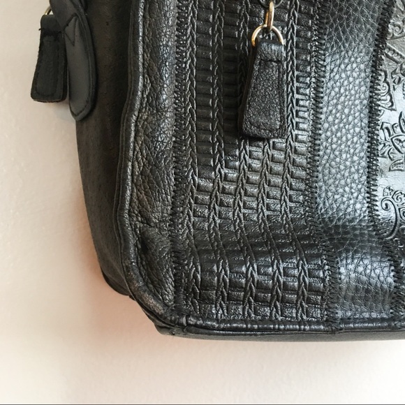 Vintage Inspired Embossed Leather Cross Body Bag Black One Size - Picture 3 of 14